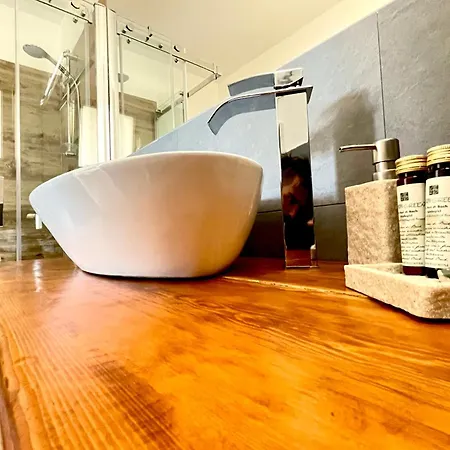 Windflake Bed and breakfast 3*