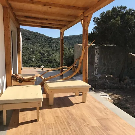Windflake Bed & Breakfast Barrabisa